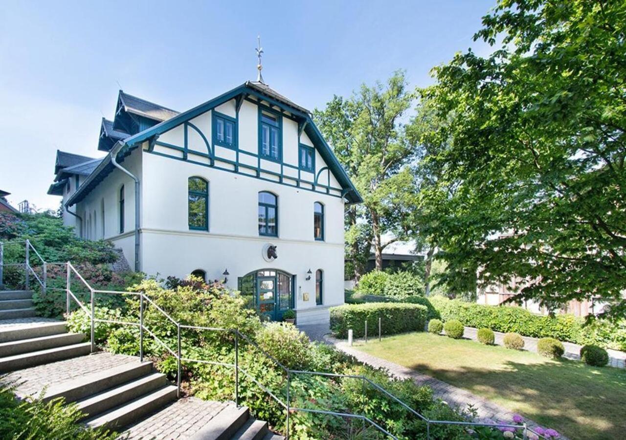 Remise Am Suellberg - Das Kleine Hotel Am Suellberg Hamburg Exterior photo
